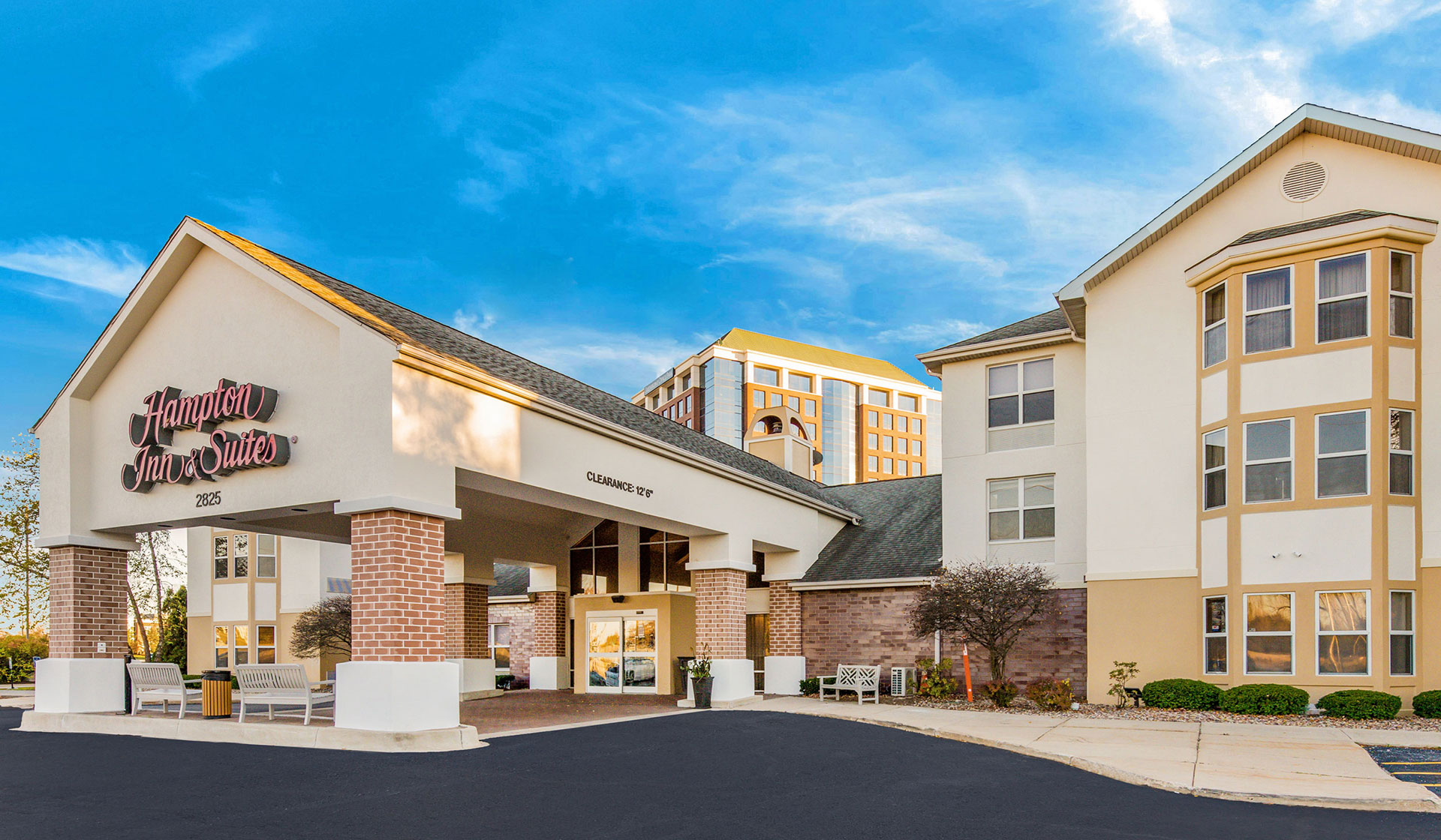 Hampton Inn & Suites Chicago - Hoffman Estates | mghotelteam.com