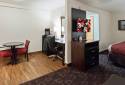 Red Roof Inn Oklahoma Airport - I-40 W/Fairgrounds & Super 8 by Wyndham Oklahoma Airport Fairgrounds West