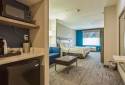 Holiday Inn Express & Suites Winnie