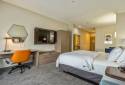 Holiday Inn Express & Suites Winnie