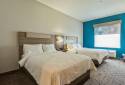Holiday Inn Express & Suites Winnie