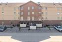 Landmark Suites Williston