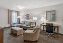 Staybridge Suites Columbia - Hwy 63 & I-70