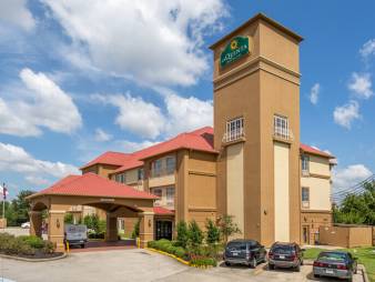 La Quinta Inn & Suites Houston Hobby Airport