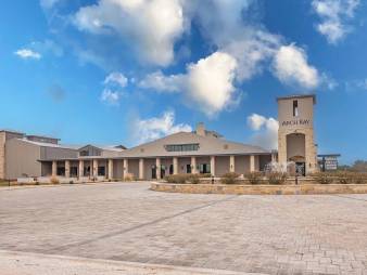 Arch Ray Resort