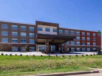 Holiday Inn Express & Suites Blackwell
