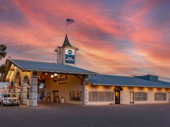 Best Western Swiss Clock Inn