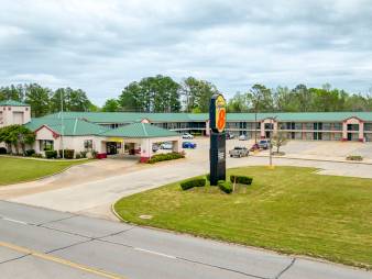 Super 8 by Wyndham Jasper TX