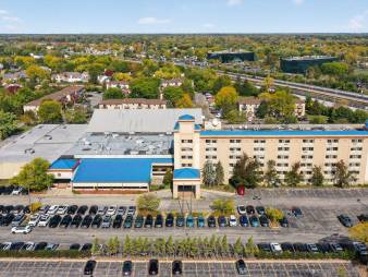 AUCTION - Former Hotel With Full Athletic Complex - Near Future Bears Stadium