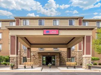 Comfort Suites Grand Rapids North