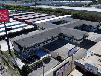 AUCTION - Econo Lodge San Antonio Northeast I-35