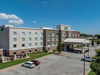 Holiday Inn Express & Suites Tulsa South Bixby