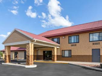Super 8 by Wyndham Sturtevant/Racine Super 8 by Wyndham Sturtevant/Racine