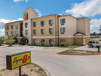Super 8 by Wyndham Stanton