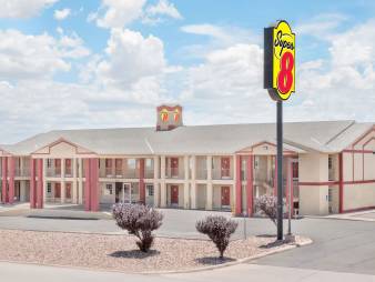 Super 8 by Wyndham Van Horn