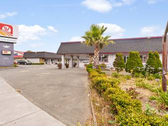 Westward Inn