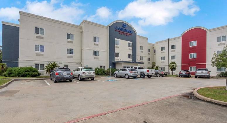 Marcus & Millichap Facilitates Sale of 76-Room Hotel in Houston Metro