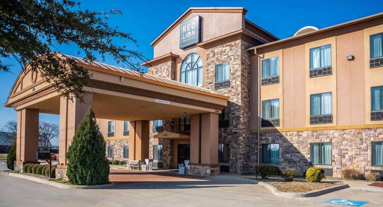 Marcus & Millichap Arranges the Sale of a 67-Room Hospitality Property in Mineral Wells, Texas