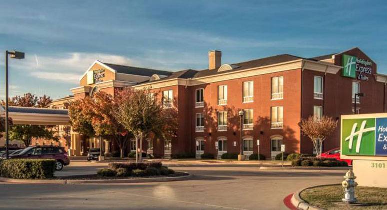 Marcus & Millichap Arranges Sale of 80-Room Holiday Inn Express & Suites in Plano, Texas