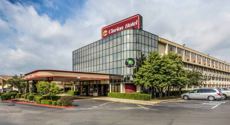 Marcus & Millichap Arranges the Sale of a 187-Room Hospitality Property in Broken Arrow, Oklahoma