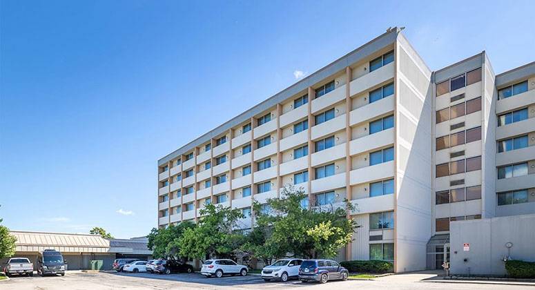 Marcus & Millichap Arranges Sale of Four Points by Sheraton Chicago O’Haire Airport Marcus & Millichap Arranges Sale of Four Points by Sheraton Chicago O’Haire Airport