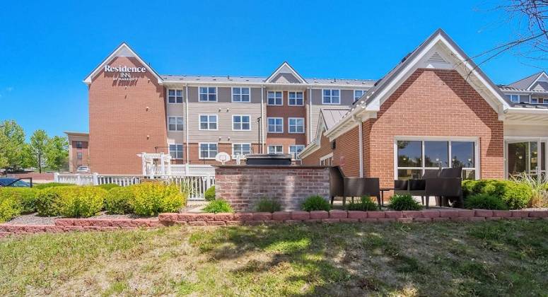 Marcus & Millichap Brokers Sale of 94-Room Extended-Stay Hotel in Denver Metro Area