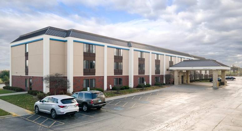 Marcus & Millichap Arranges Sale of 107-Room Independent Hotel in Elgin, Illinois